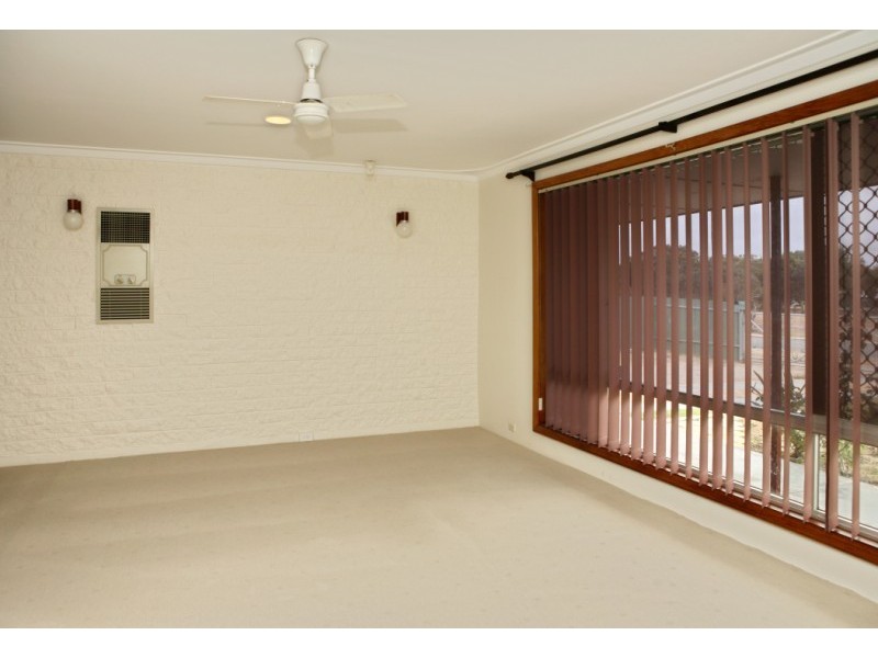 51 Railway Street, Bluff Point WA 6530