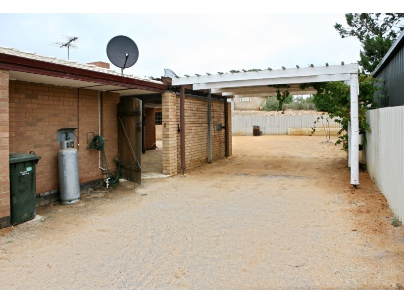 51 Railway Street, Bluff Point WA 6530