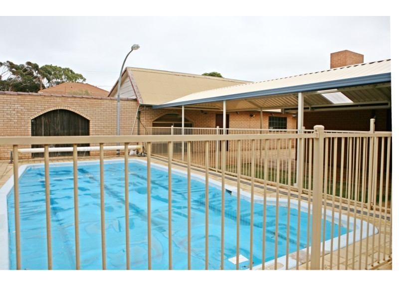 51 Railway Street, Bluff Point WA 6530