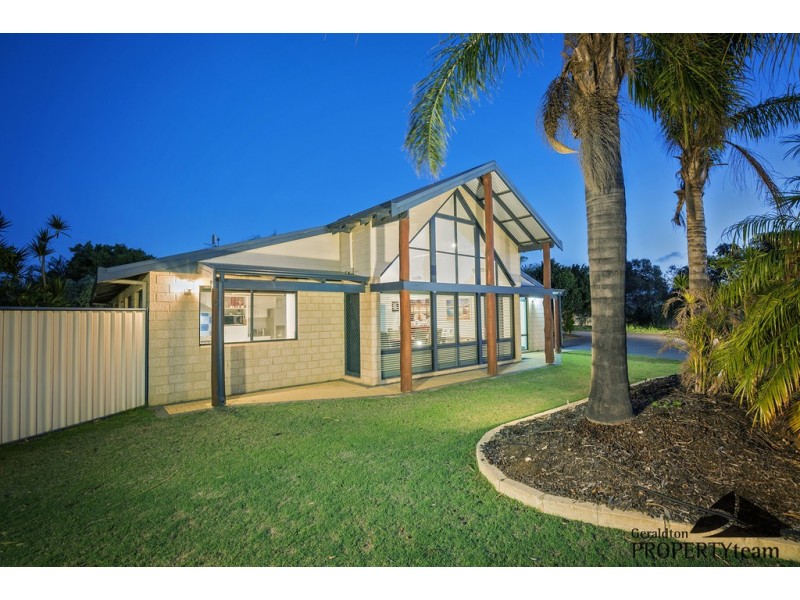 17 Foxglove Place, Strathalbyn WA 6530