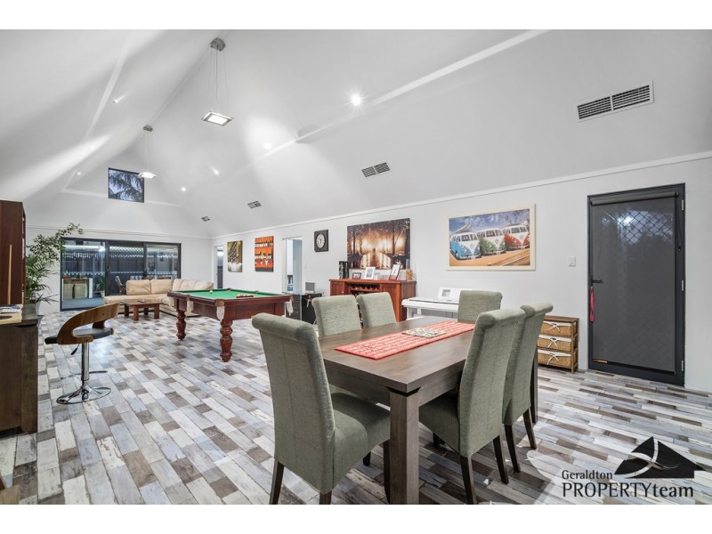 17 Foxglove Place, Strathalbyn WA 6530