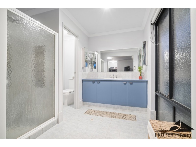 17 Foxglove Place, Strathalbyn WA 6530