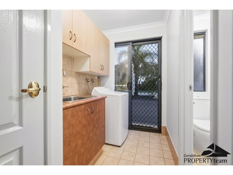 17 Foxglove Place, Strathalbyn WA 6530