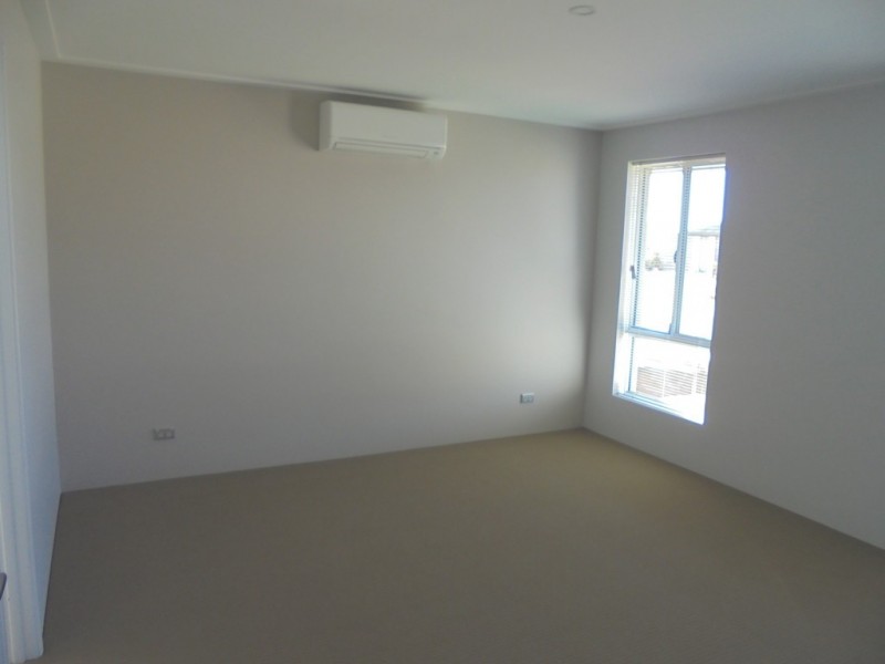 20 Lugger Outlook, Glenfield WA 6532