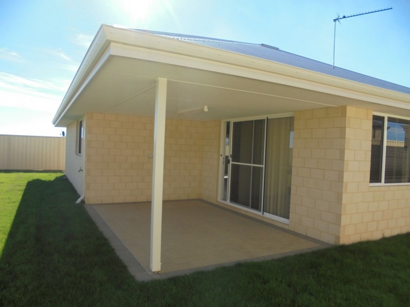 20 Lugger Outlook, Glenfield WA 6532