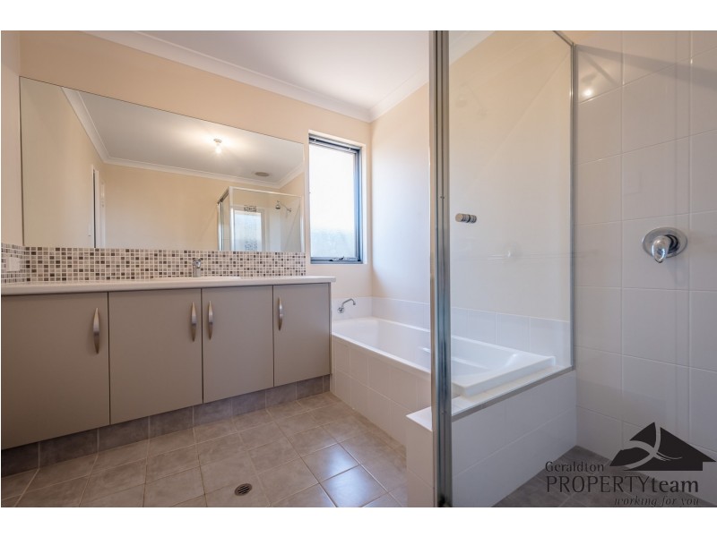 1 Reef Boulevard, Drummond Cove WA 6532