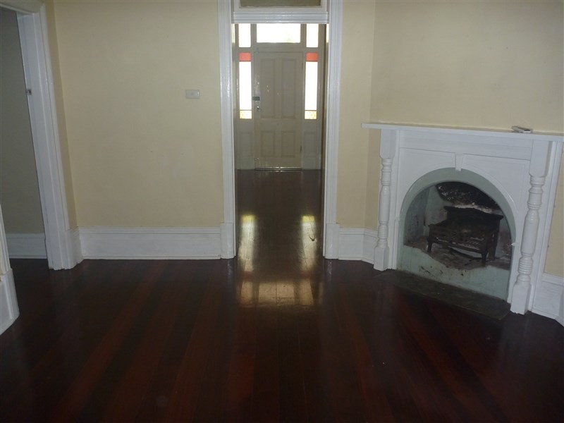 10 Snowdon Street, Geraldton WA 6530