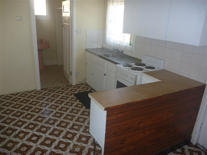 10 Snowdon Street, Geraldton WA 6530