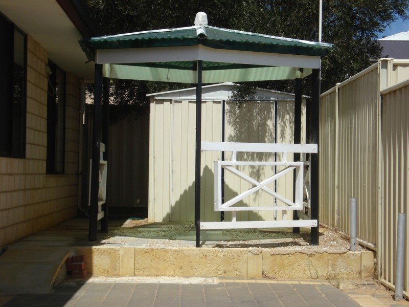 8 Hosken, Bluff Point WA 6530