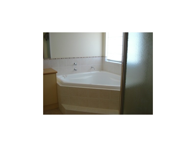 8 Hosken, Bluff Point WA 6530