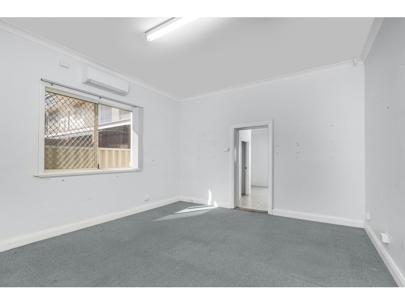 4 Snowdon Street, Geraldton WA 6530