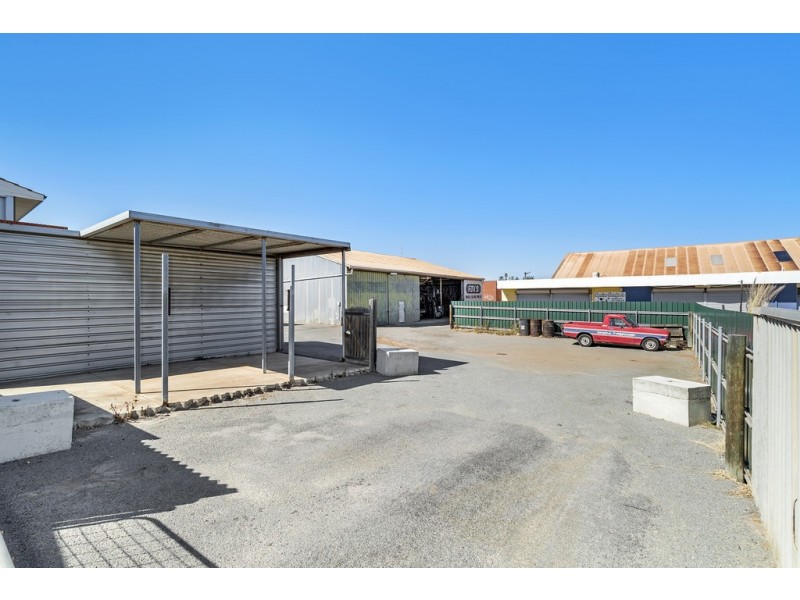 4 Snowdon Street, Geraldton WA 6530