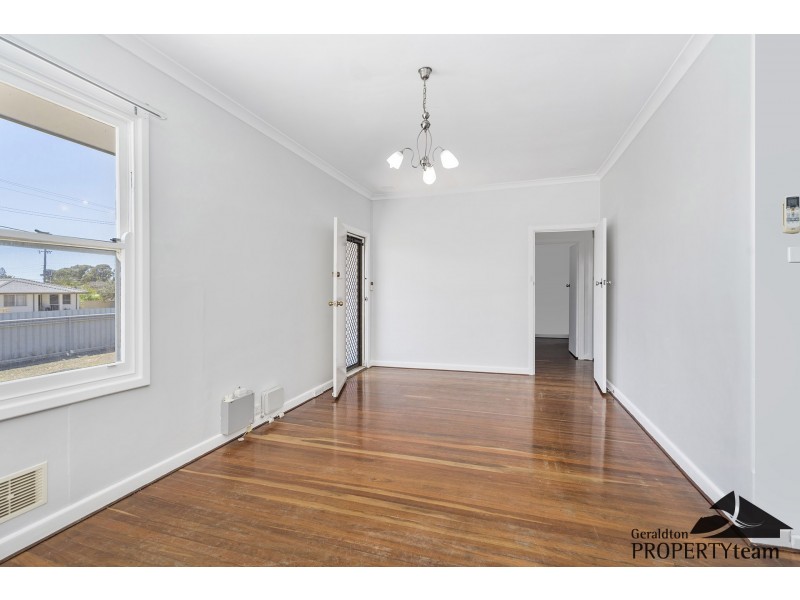 6 Ulmus Street, Rangeway WA 6530