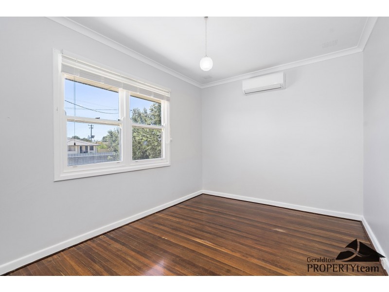 6 Ulmus Street, Rangeway WA 6530