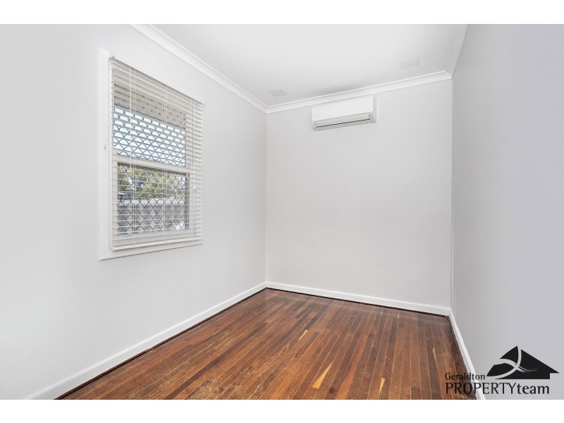 6 Ulmus Street, Rangeway WA 6530