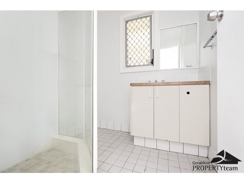 6 Ulmus Street, Rangeway WA 6530