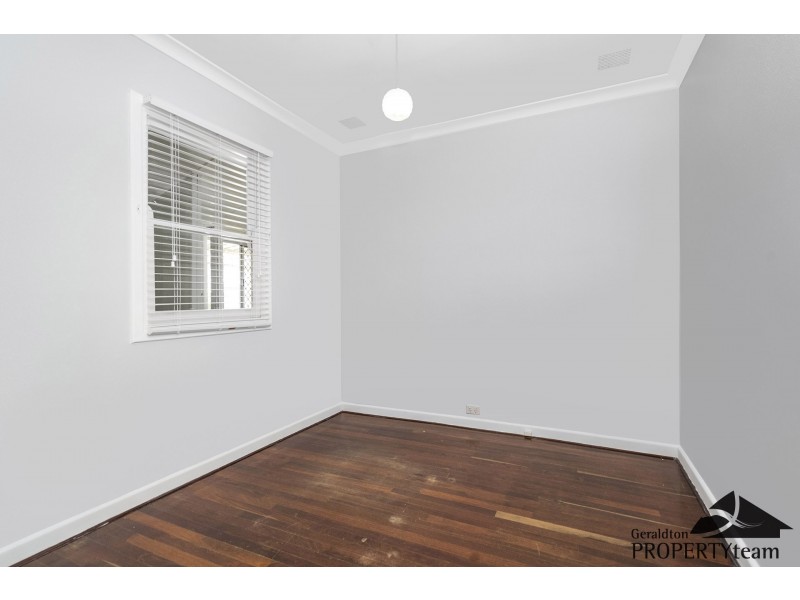 6 Ulmus Street, Rangeway WA 6530