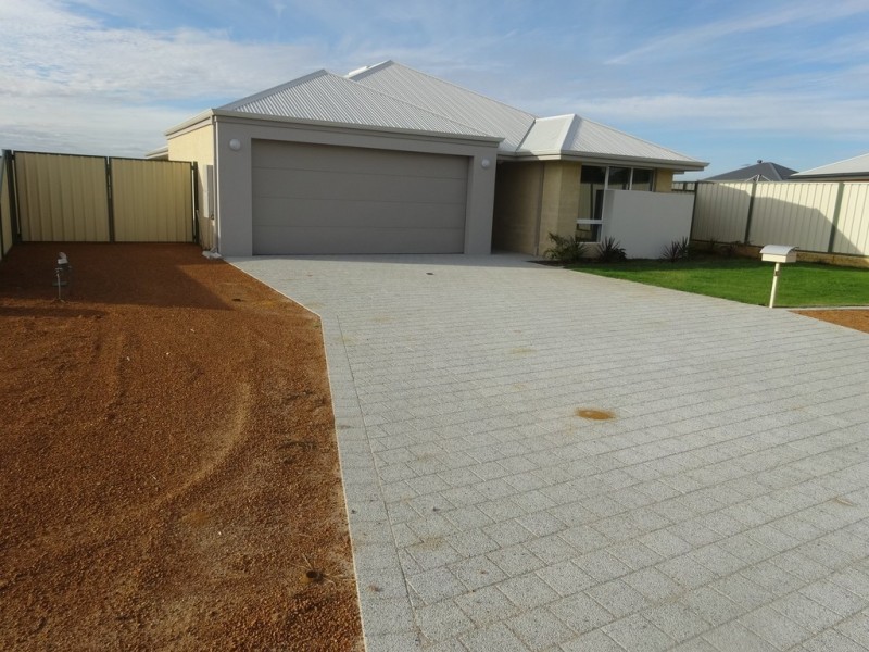 102 Moloney Street, Utakarra WA 6530