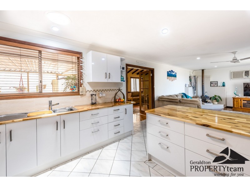 8 Amalda Place, Sunset Beach WA 6530