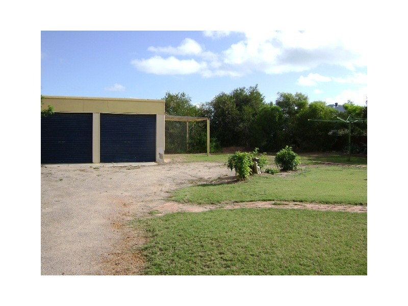 11 Jarrah Street, Tarcoola Beach WA 6530