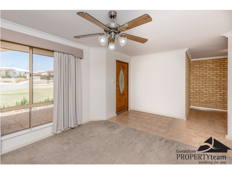 16 Mildwaters Place, Mount Tarcoola WA 6530