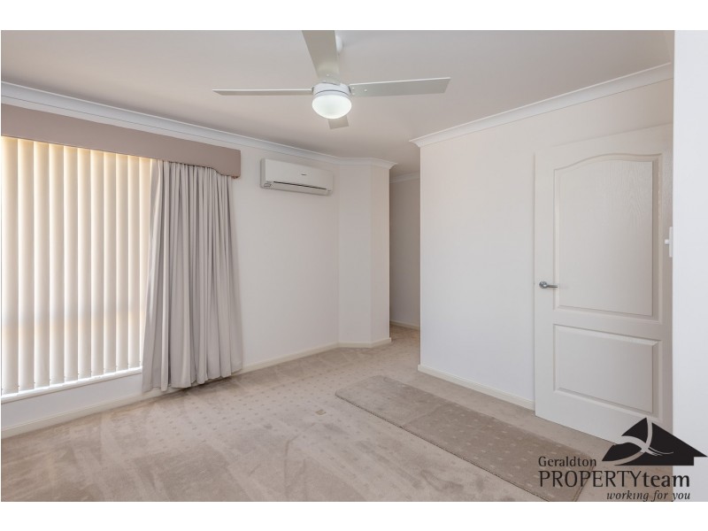 16 Mildwaters Place, Mount Tarcoola WA 6530