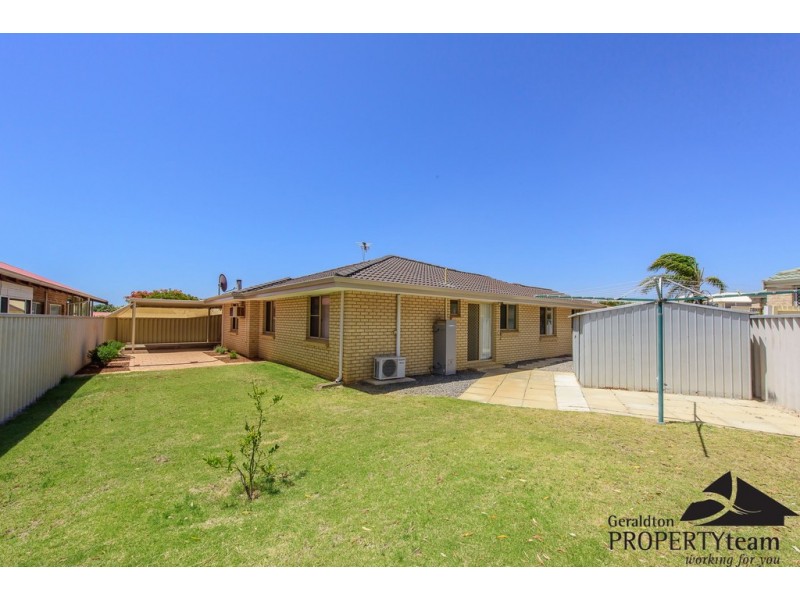 16 Mildwaters Place, Mount Tarcoola WA 6530