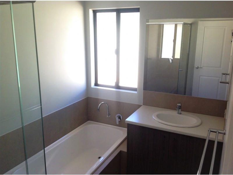 28 Swell Terrace, Glenfield WA 6532