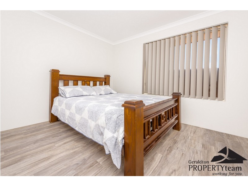 33 Stillwater Avenue, Drummond Cove WA 6532