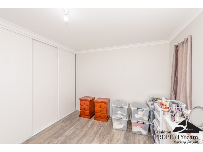 33 Stillwater Avenue, Drummond Cove WA 6532