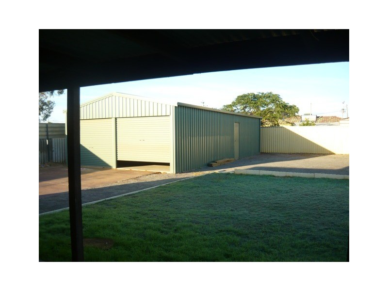 10 Woodman Street, UTAKARRA, Geraldton WA 6530