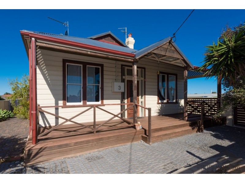 3 James Street, Geraldton WA 6530