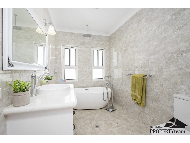 1 Benedictine Drive, Port Denison WA 6525