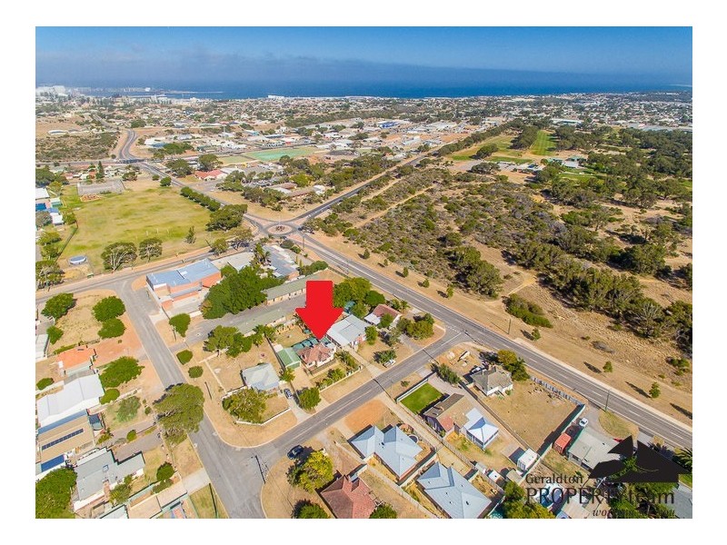 6 Crabbe Street, Rangeway WA 6530