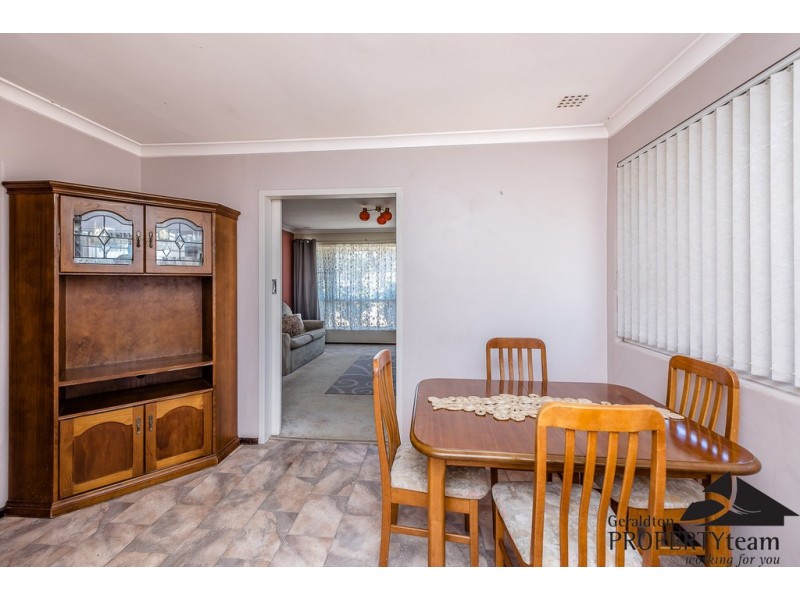 239 Third Street, Wonthella WA 6530