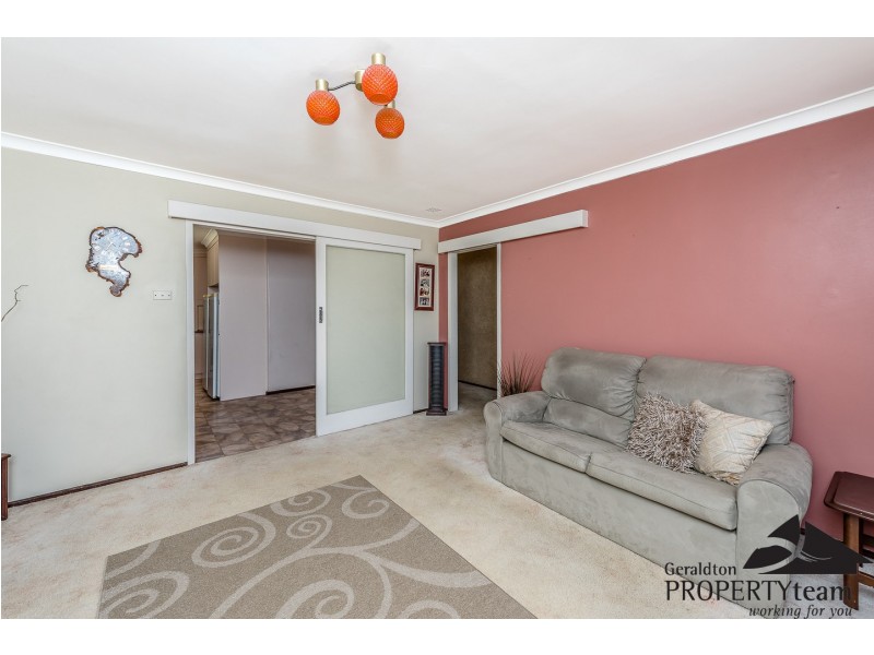 239 Third Street, Wonthella WA 6530