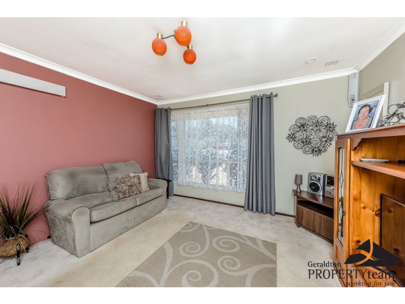 239 Third Street, Wonthella WA 6530