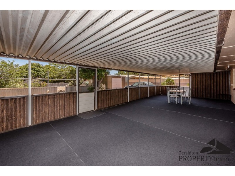 239 Third Street, Wonthella WA 6530