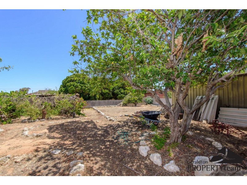 239 Third Street, Wonthella WA 6530