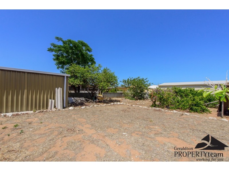 239 Third Street, Wonthella WA 6530