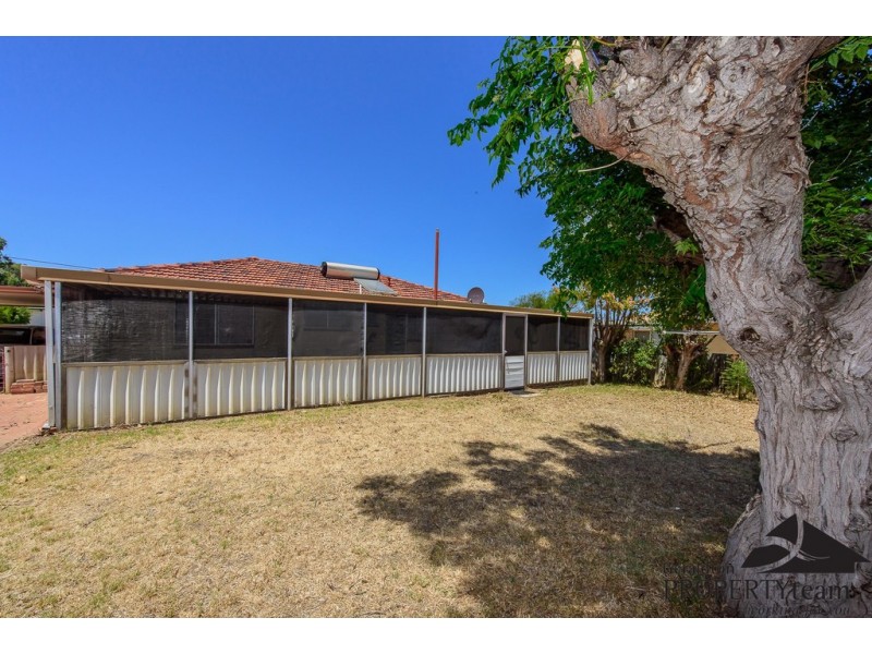 239 Third Street, Wonthella WA 6530