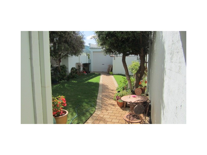 2/64 Glendinning Road, Tarcoola Beach WA 6530