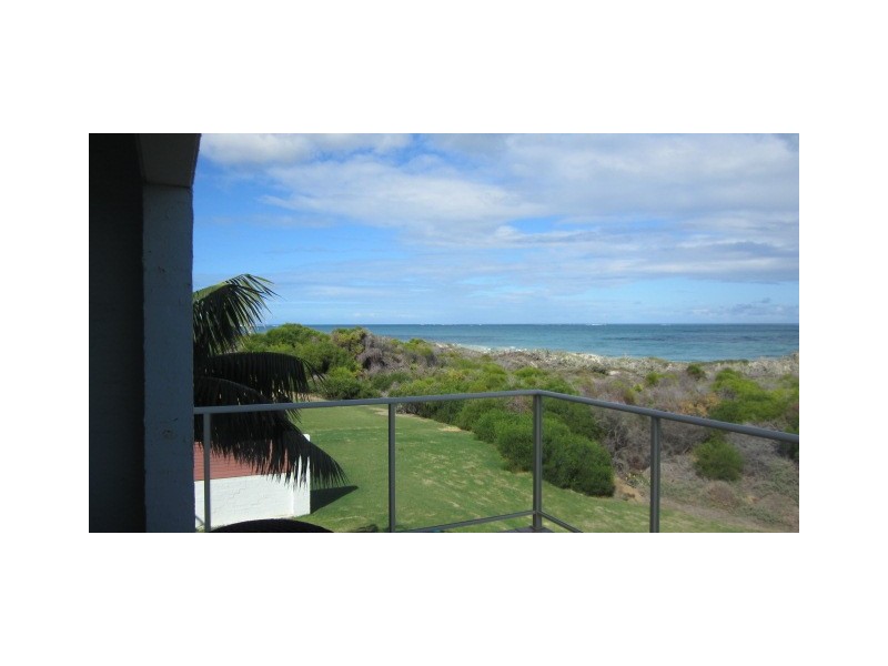 2/64 Glendinning Road, Tarcoola Beach WA 6530