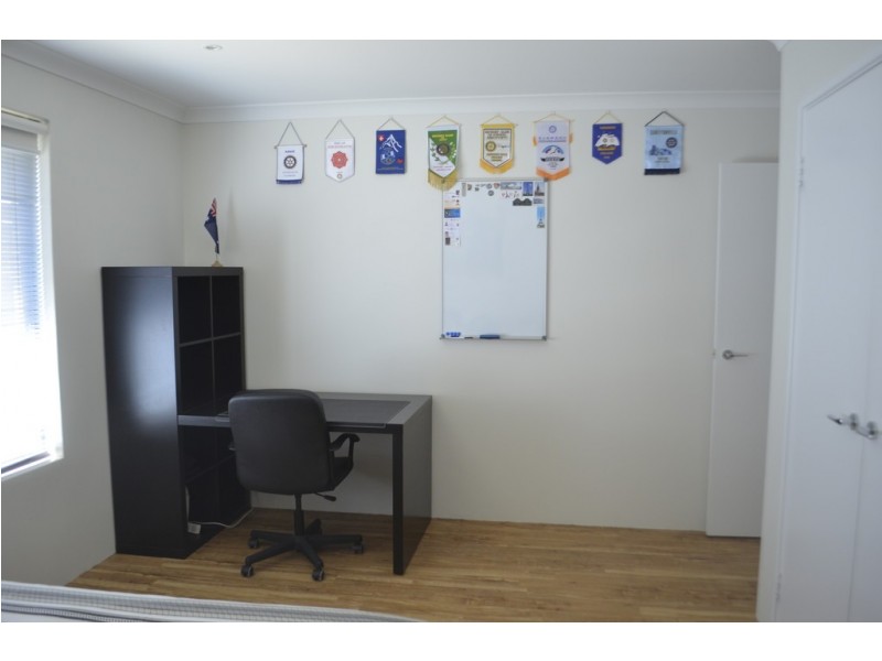 33 Wavecrest Circle, Drummond Cove WA 6532