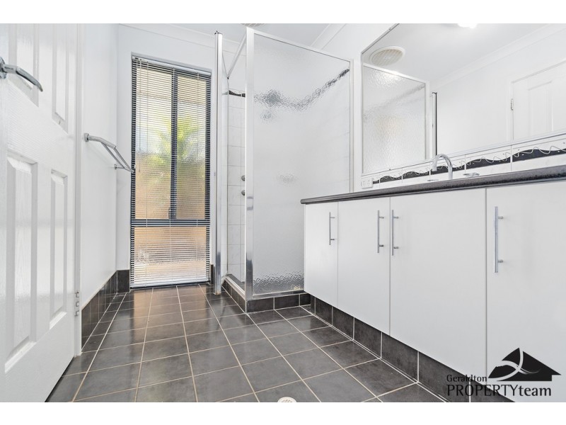 15 Drummond Cove Road, Drummond Cove WA 6532