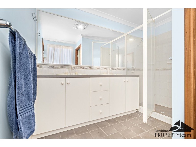 7 Polwarth Parade, Deepdale WA 6532