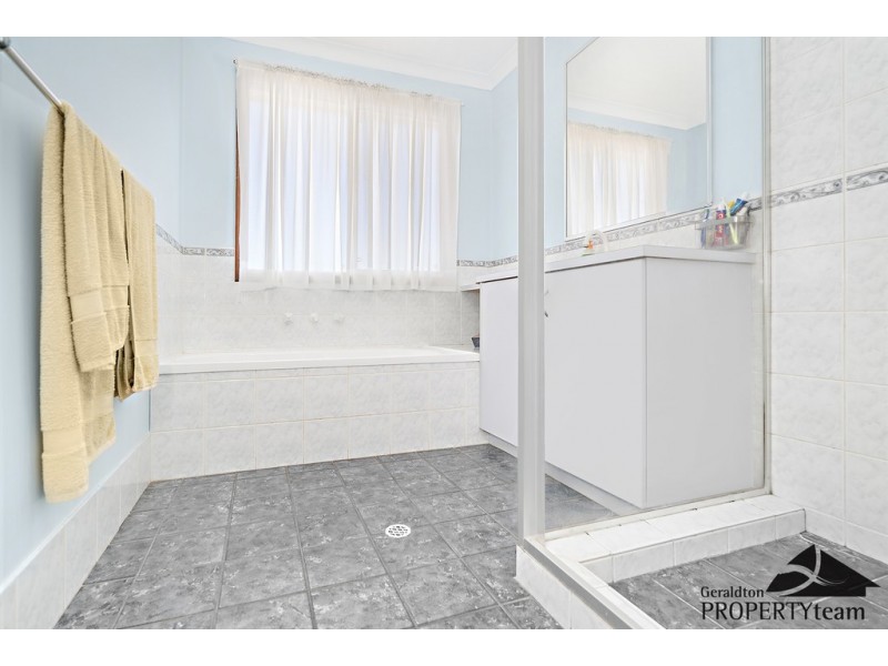 7 Polwarth Parade, Deepdale WA 6532