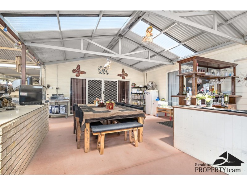 7 Polwarth Parade, Deepdale WA 6532