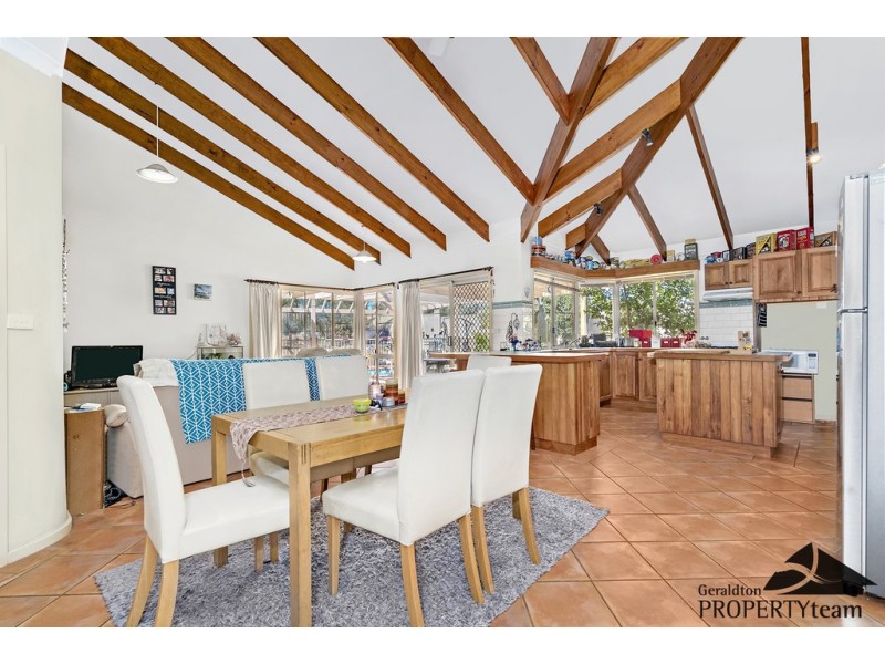 25 Church Street, Dongara WA 6525