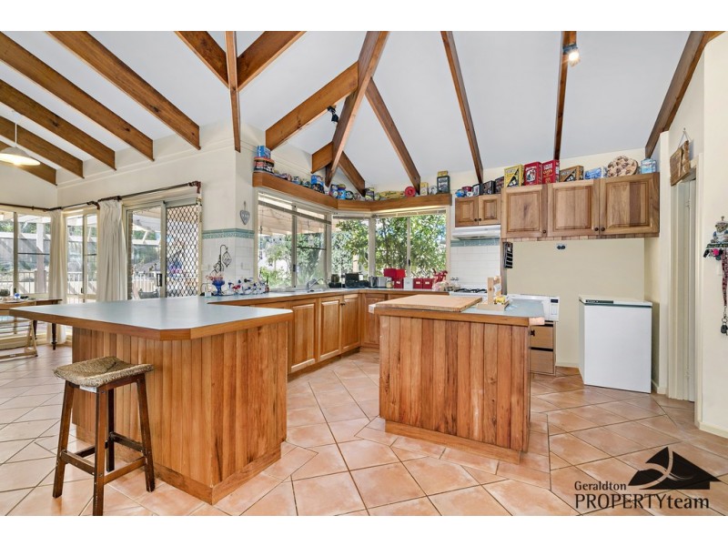 25 Church Street, Dongara WA 6525